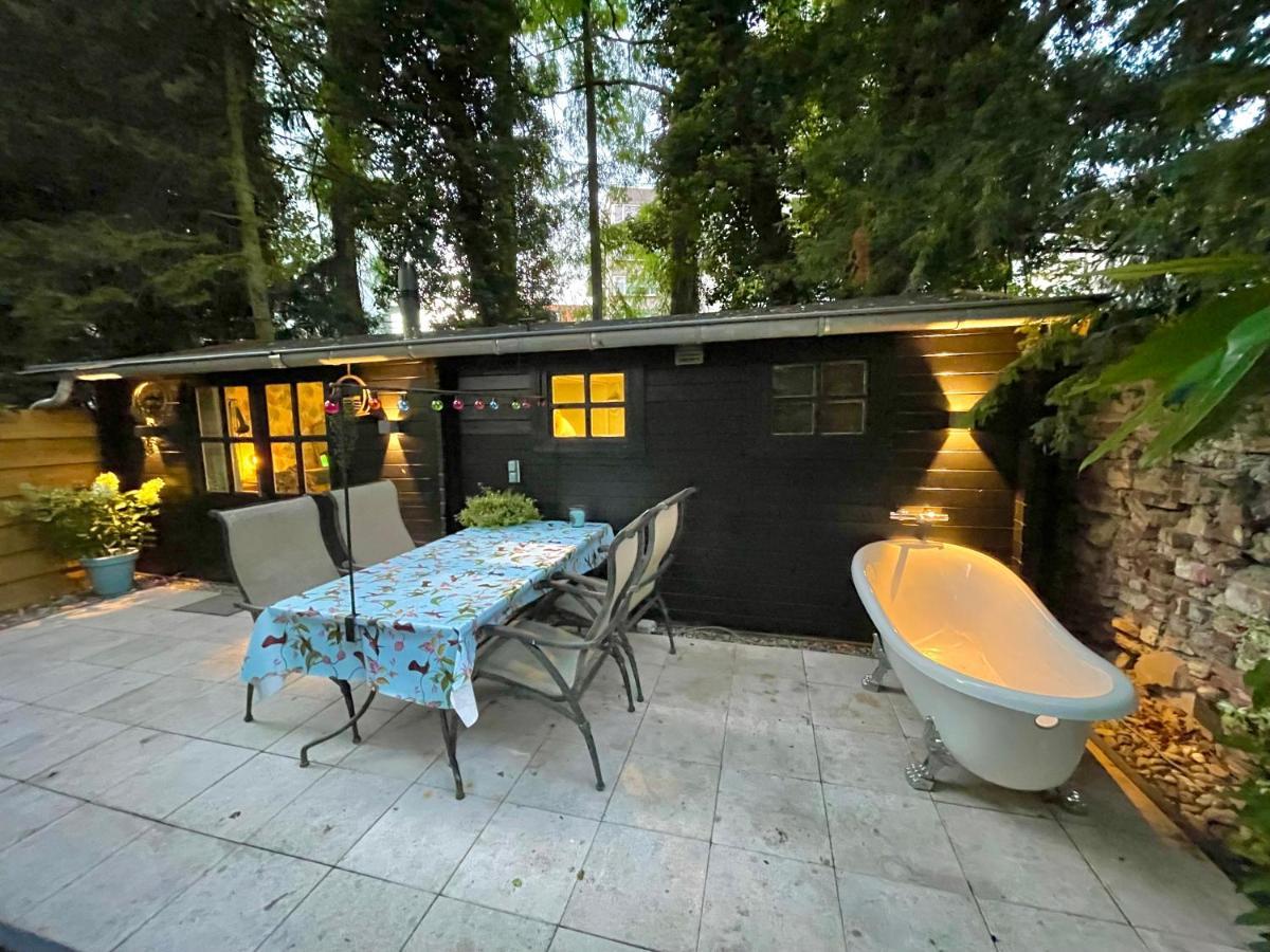 Guesthouse Villa De Eikhof Хенгело Екстериор снимка
