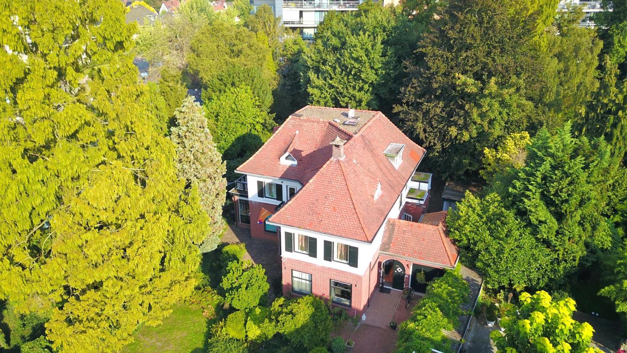 Guesthouse Villa De Eikhof Хенгело Екстериор снимка